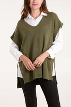 Load image into Gallery viewer, Khaki button vest
